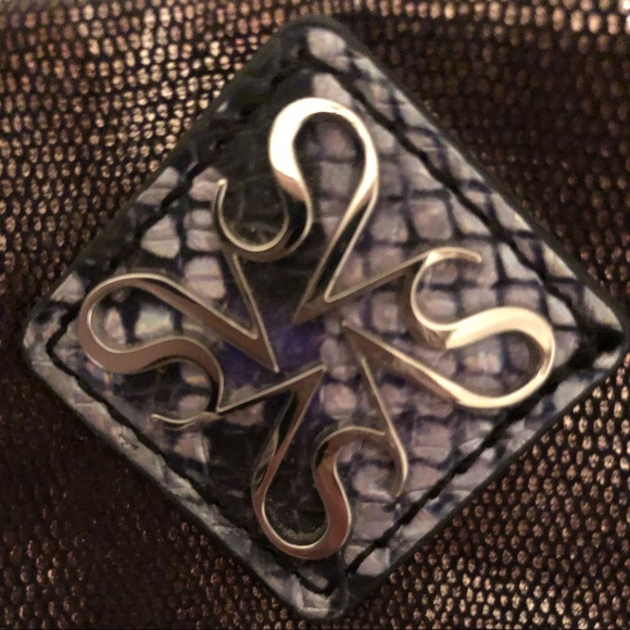 Simply Vera wristlet - Picture 3 of 5